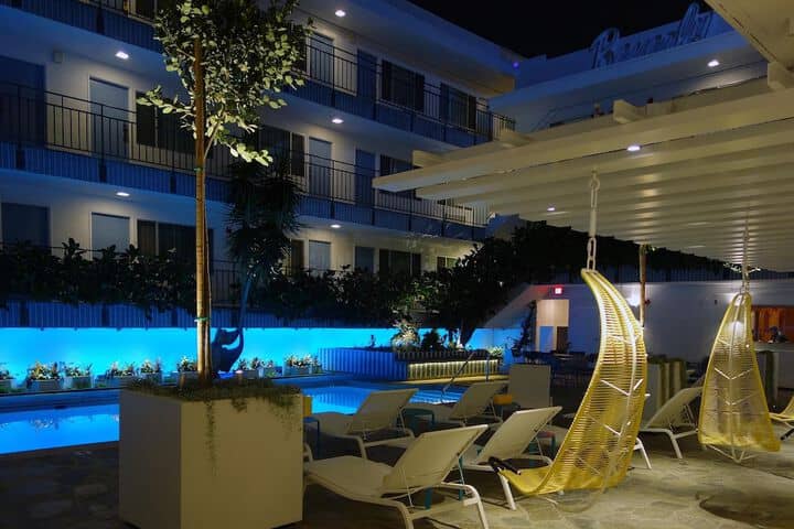 Pool 183 of 255