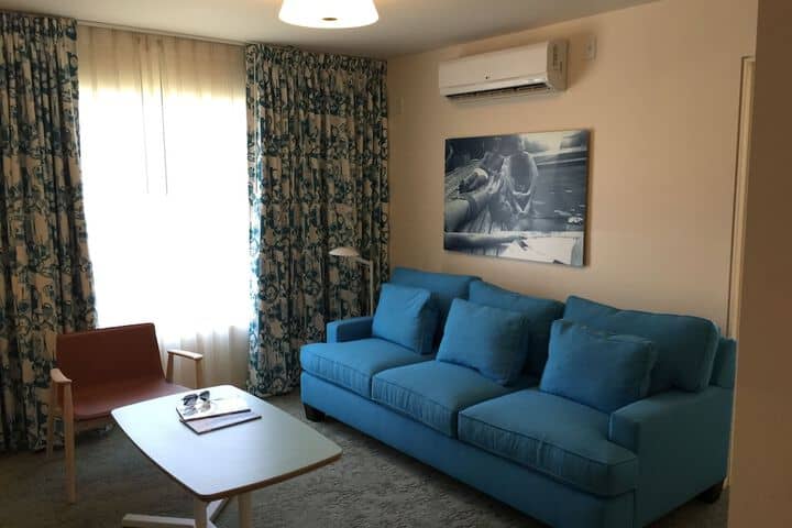 Room 99 of 255