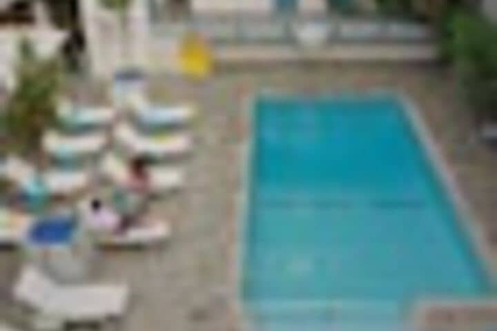 Pool 170 of 255