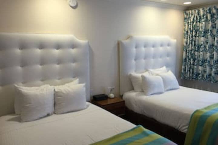 Room 49 of 255