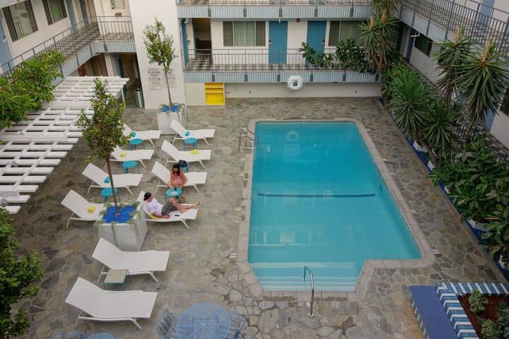 Pool 171 of 255