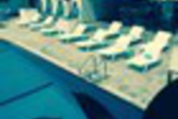 Pool 152 of 255