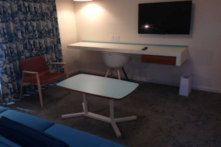 Room 91 of 255