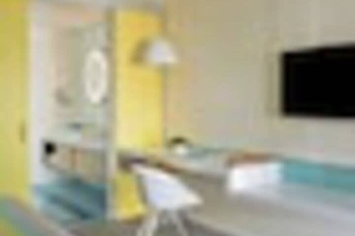 Room 80 of 255