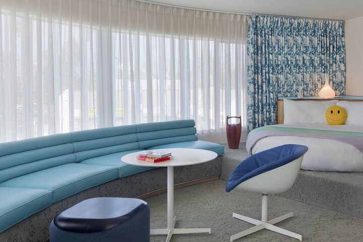 Room 84 of 255