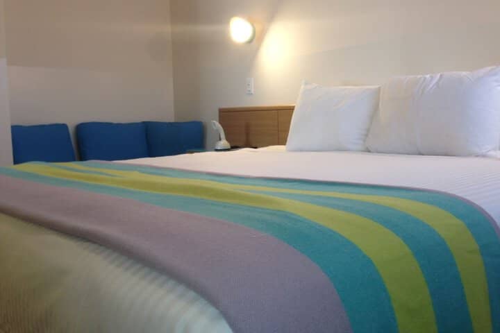 Room 36 of 255