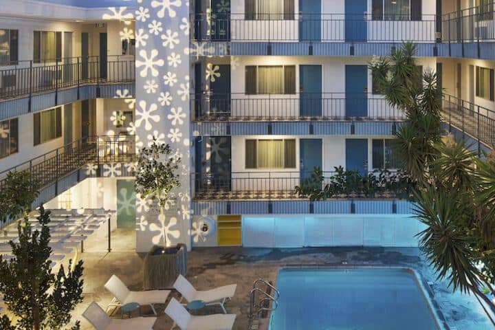 Hotel Exterior 234 of 255